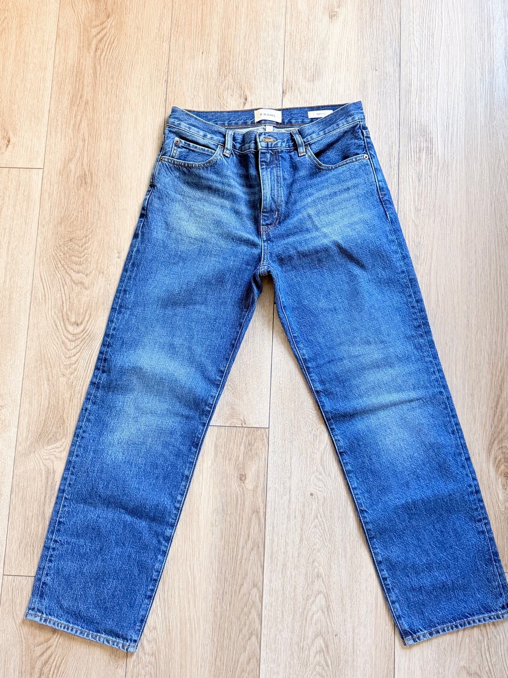 Frame Denim Women’s Straight Leg Jeans in Blue